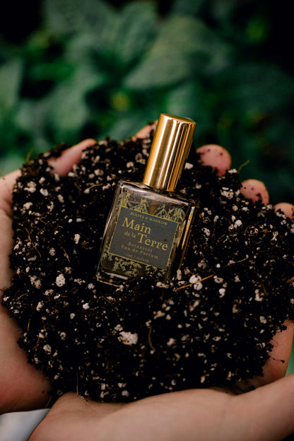 Main de la Terre Botanical Perfume