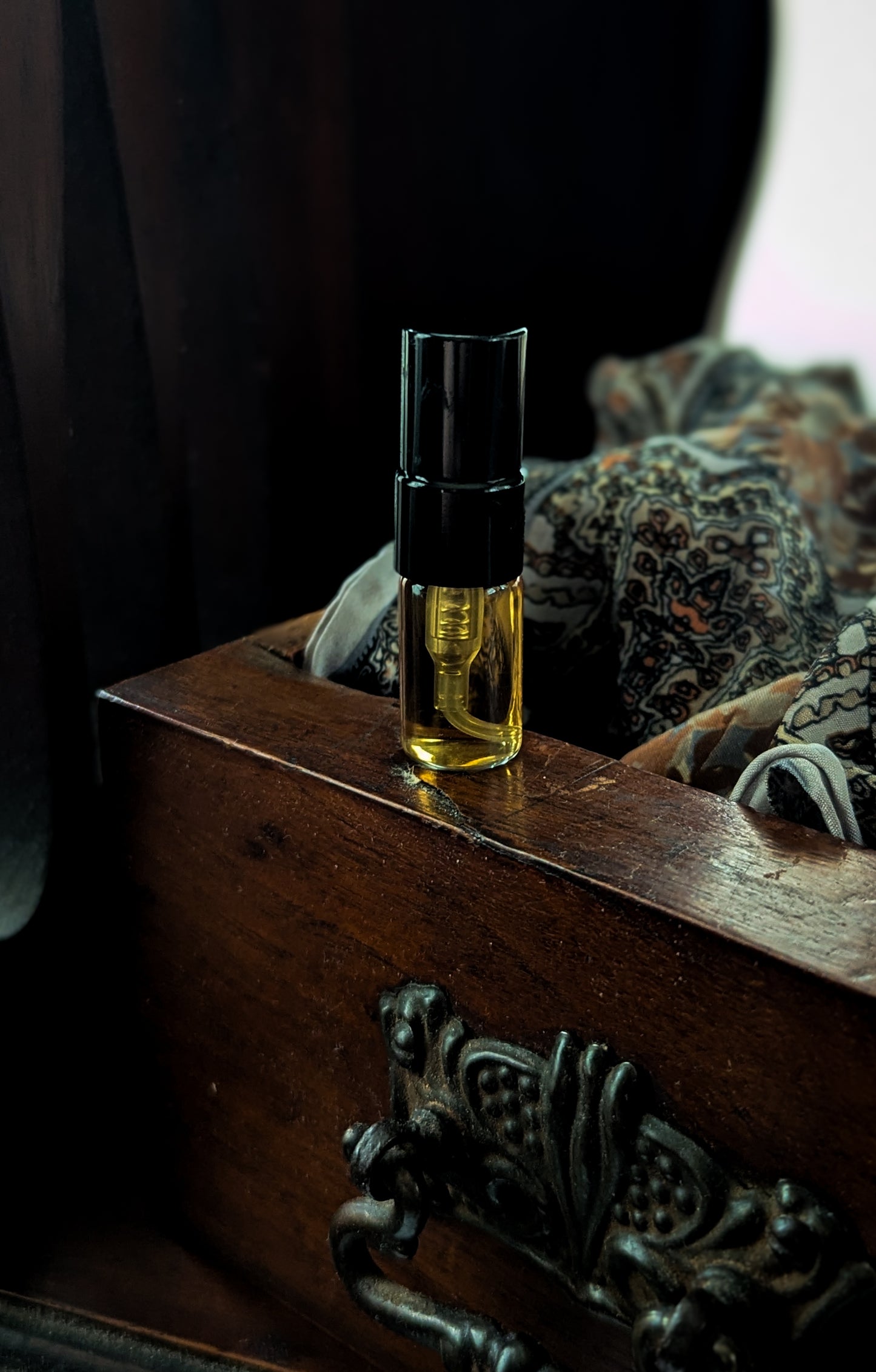 Céleste Noir Botanical Perfume